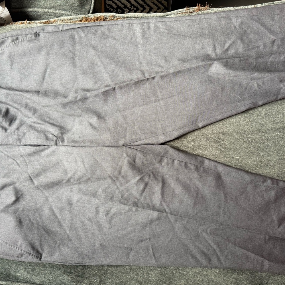 Men's Straight-Leg Chinos in Gray